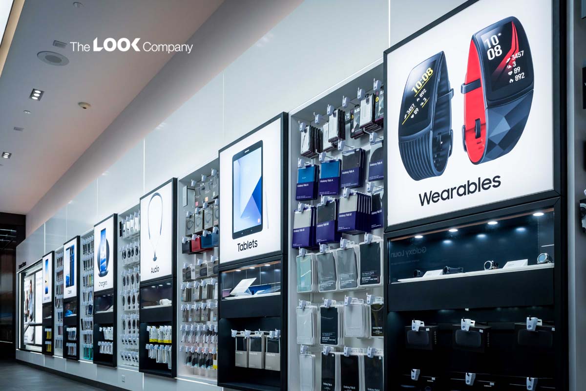 Visual Merchandising Display Ideas To Drive Tech Store Sales